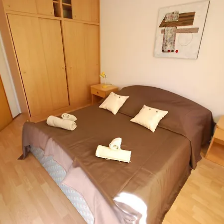 Daidzic By El-pi Tours Apartamento Njivice