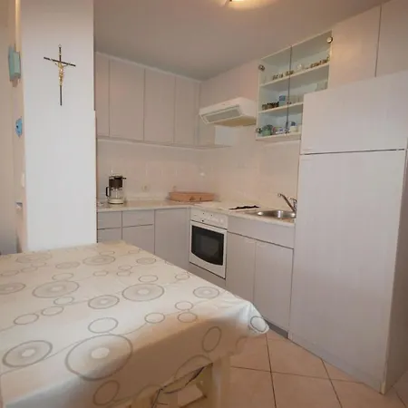 Apartament Daidzic *
