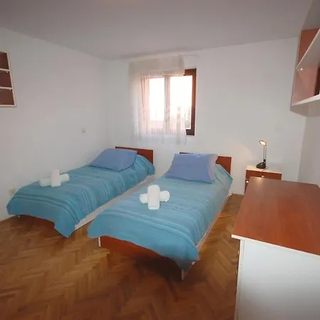 Apartament Daidzic *