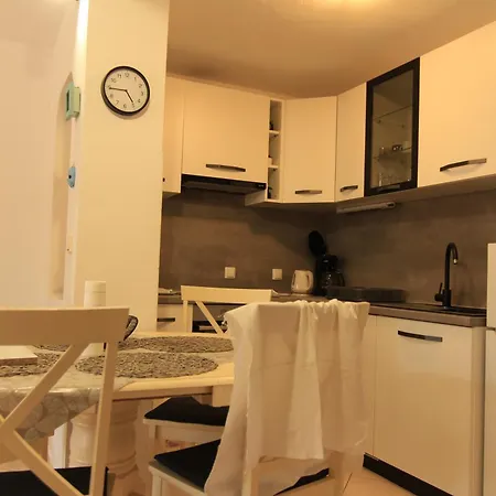 Apartman Daidzic By El-pi Tours