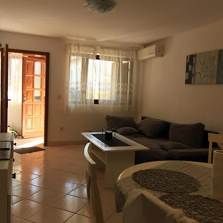 Apartman Daidzic By El-pi Tours *